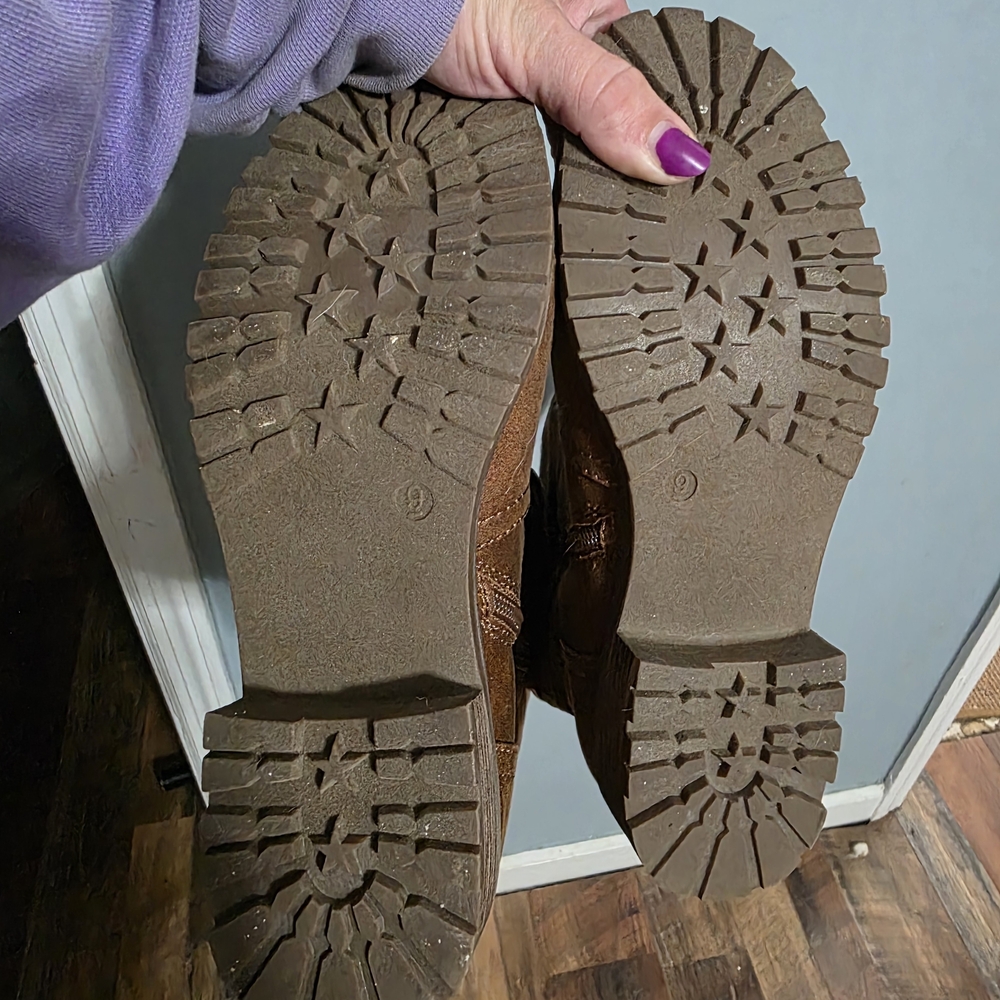 Slouch Boots - Picture 2 of 4